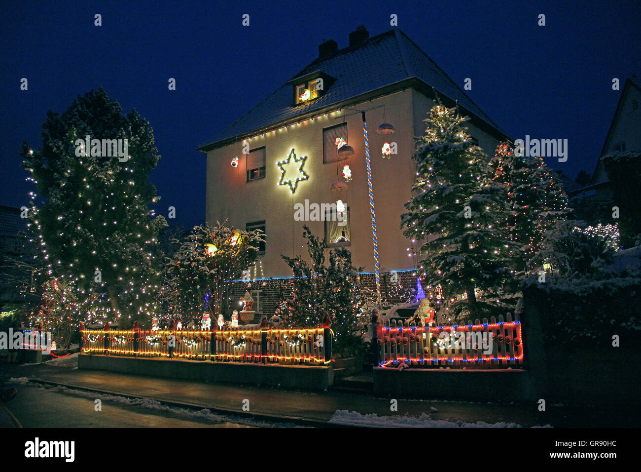 Maison de Noël éclairé à Coburg en Bavière Banque D'Images