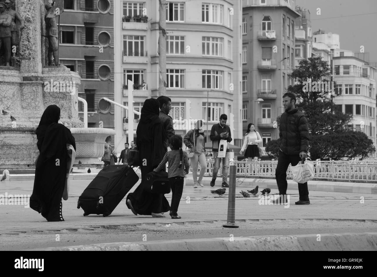 Scène de rue à la place Taksim à Istanbul Banque D'Images
