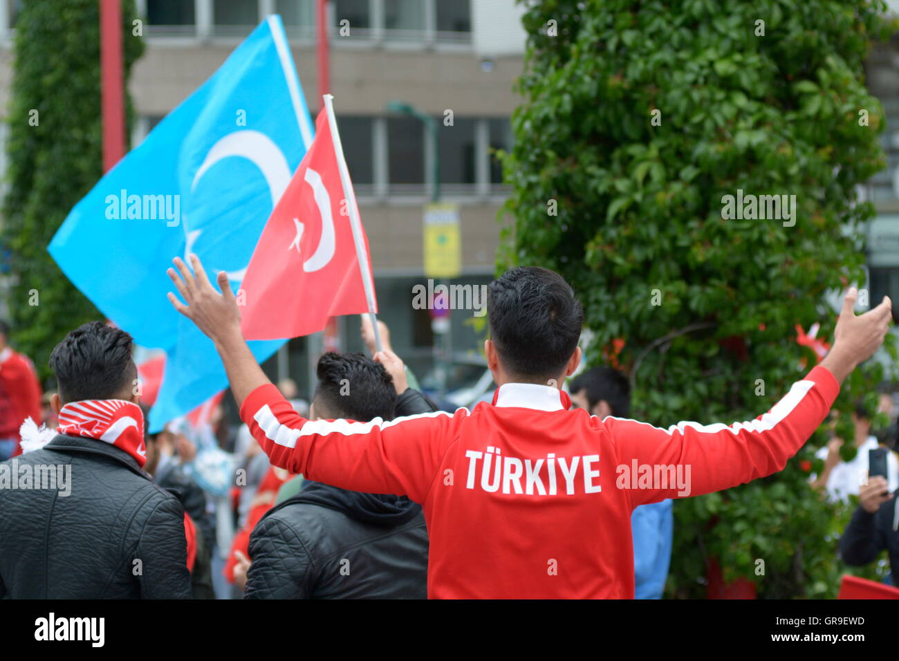 Erdogan disciples à Vienne protester contre la tentative de coup d'Etat en Turquie Banque D'Images
