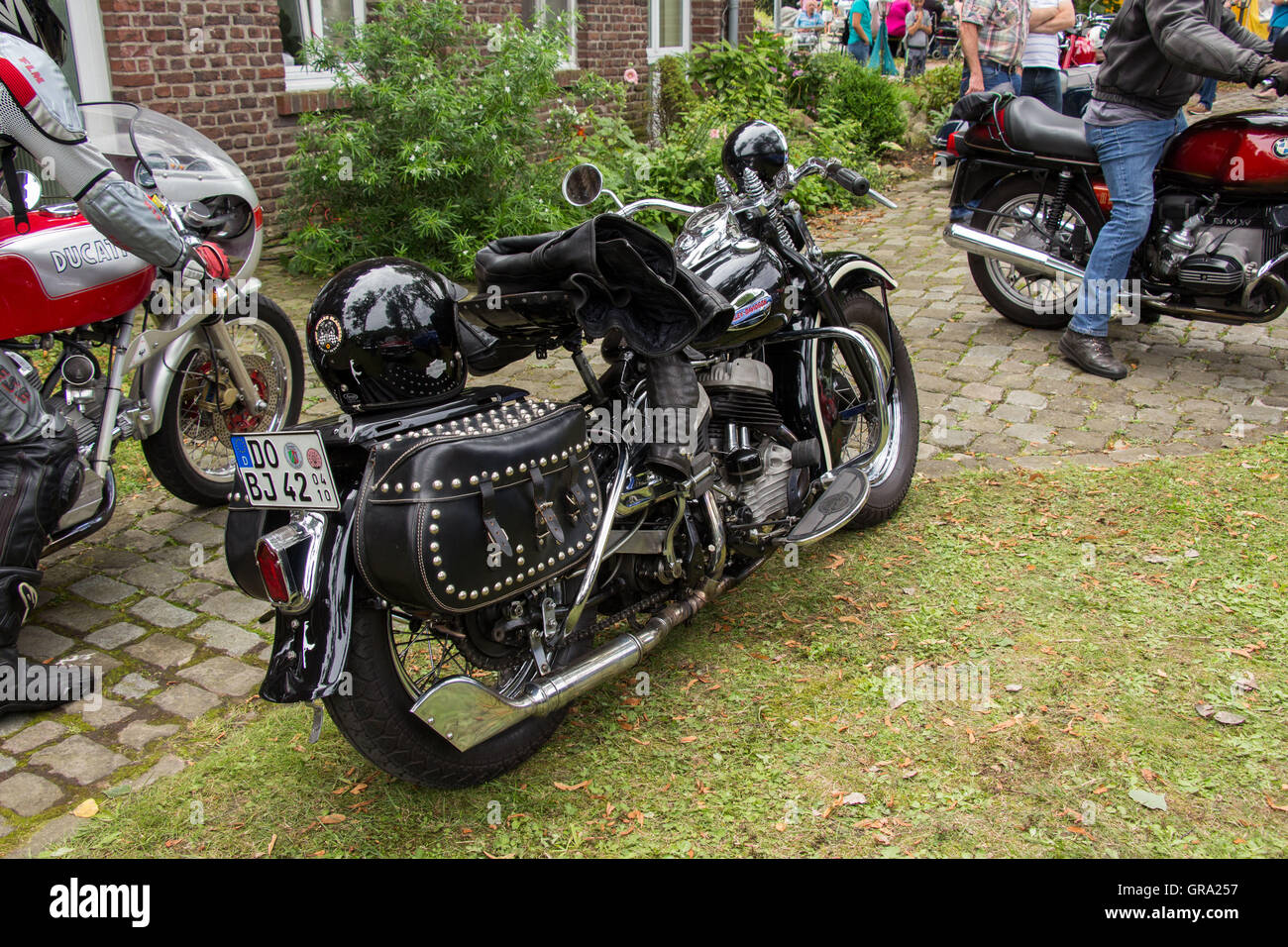 Harley davidson oldtimer Banque de photographies et d’images à haute ...