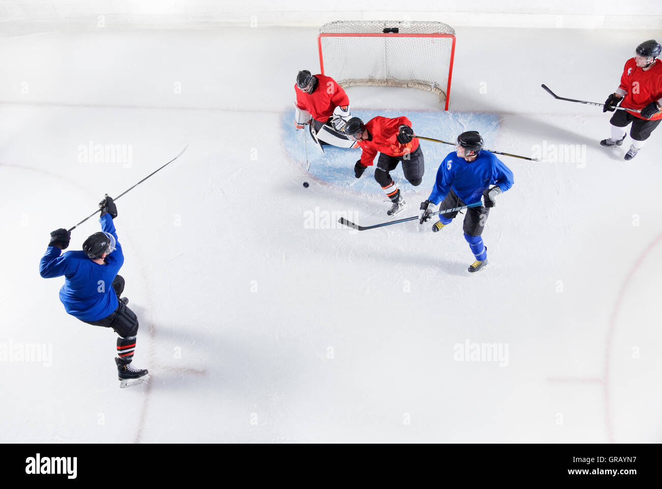 Les joueurs de hockey sur glace Banque D'Images