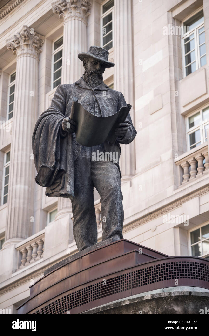 Statue de James Henry Greathead, ingénieur en chef des chemins de fer du sud de Londres et de la ville. Par la station de métro Bank et Bank of England, Londres Banque D'Images