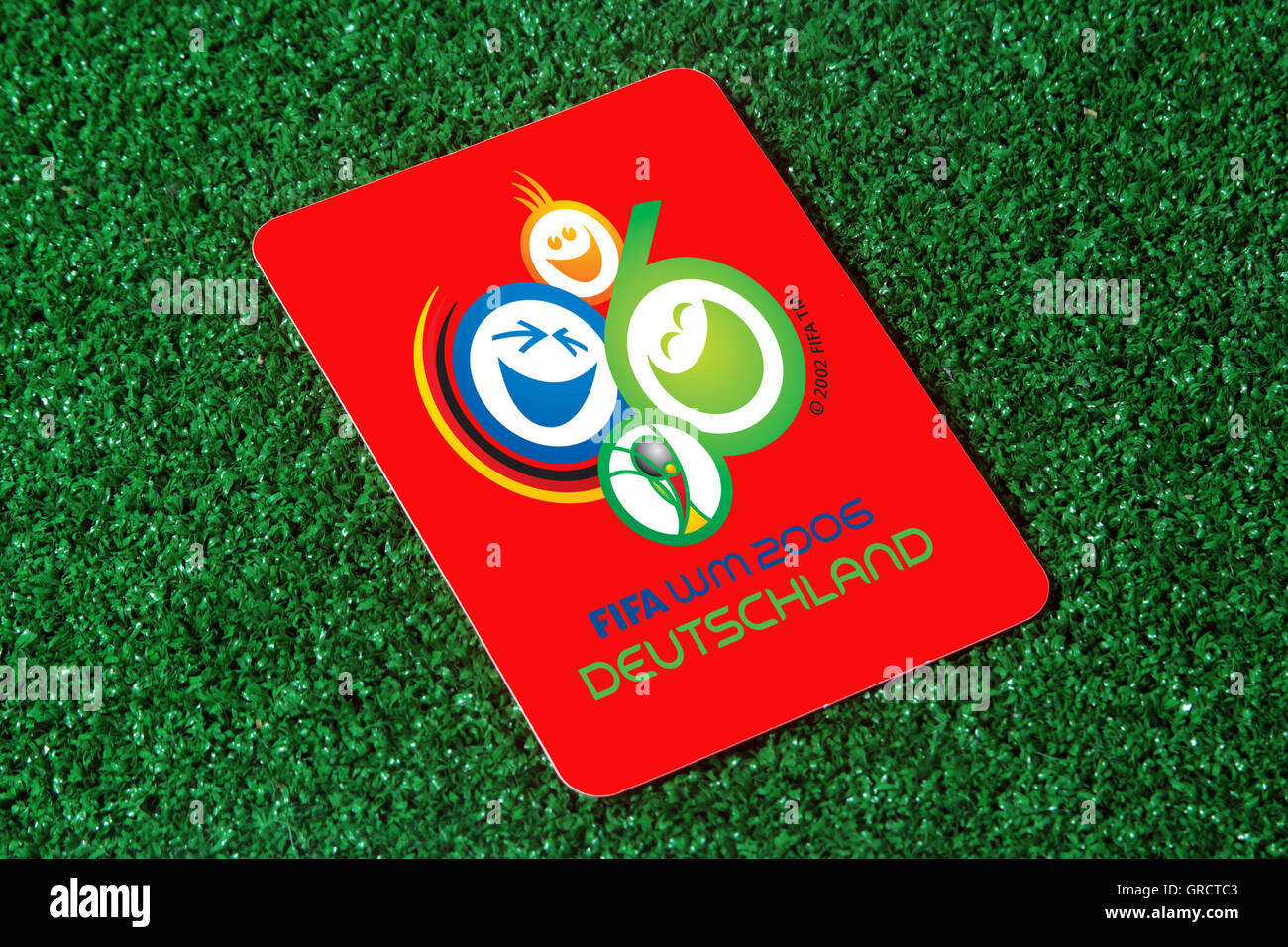 Carte rouge avec signe de la Coupe de Monde de 2006 en Allemagne Banque D'Images