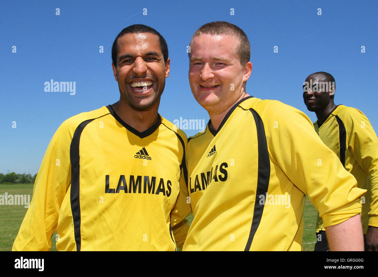 Lammas FC célébrer promotion - Promotion Ligue Leyton & Hackney Play-Off à basse Hall Terrain de sport, Walthamstow - 23/05/10 Banque D'Images