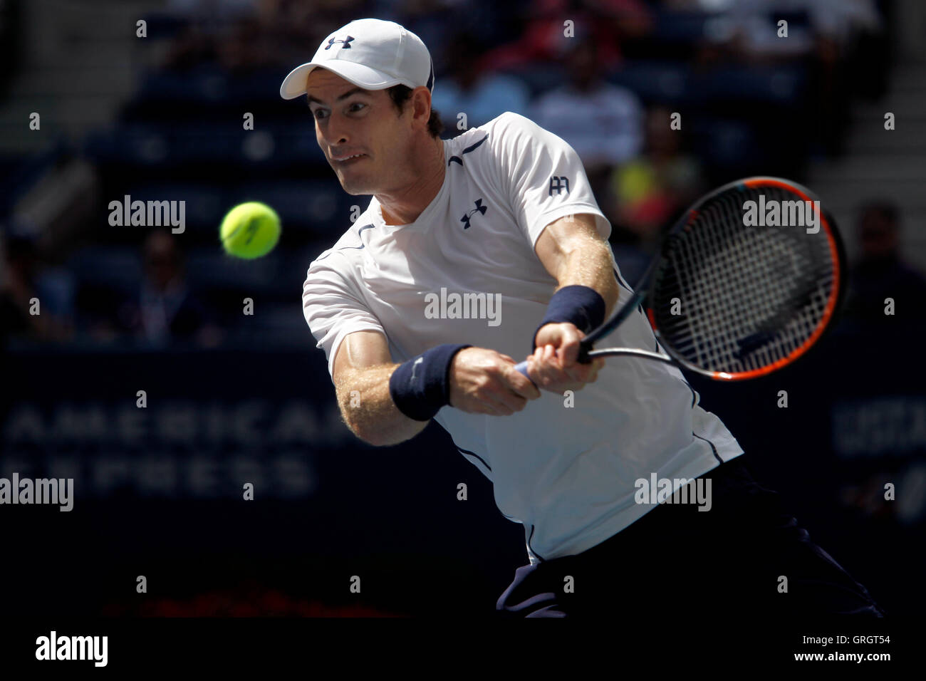 Flushing Meadows, New York, USA. 7 Septembre, 2016. New York, USA. 7 Septembre, 2016. Andy Murray de Grande-Bretagne lors de son match de quart de finale contre Kei Nishikori du Japon à l'United States Open Tennis Championships à Flushing Meadows, New York le mercredi 7 septembre © Adam Stoltman/Alamy Live News Crédit : Adam Stoltman/Alamy Live News Banque D'Images