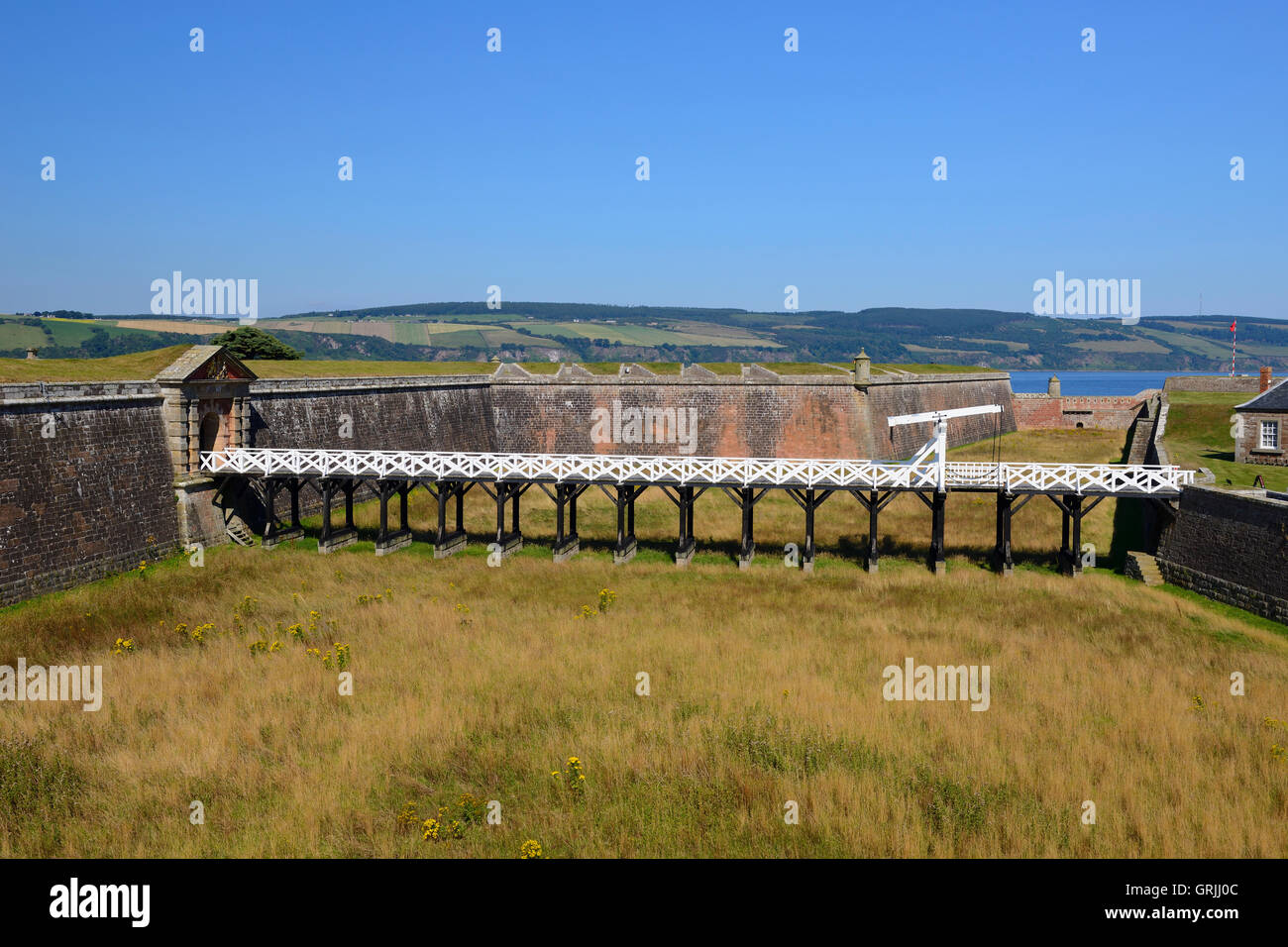 Principe Pont et entrée de Fort George sur la côte de Moray, Highland, Scotland Banque D'Images