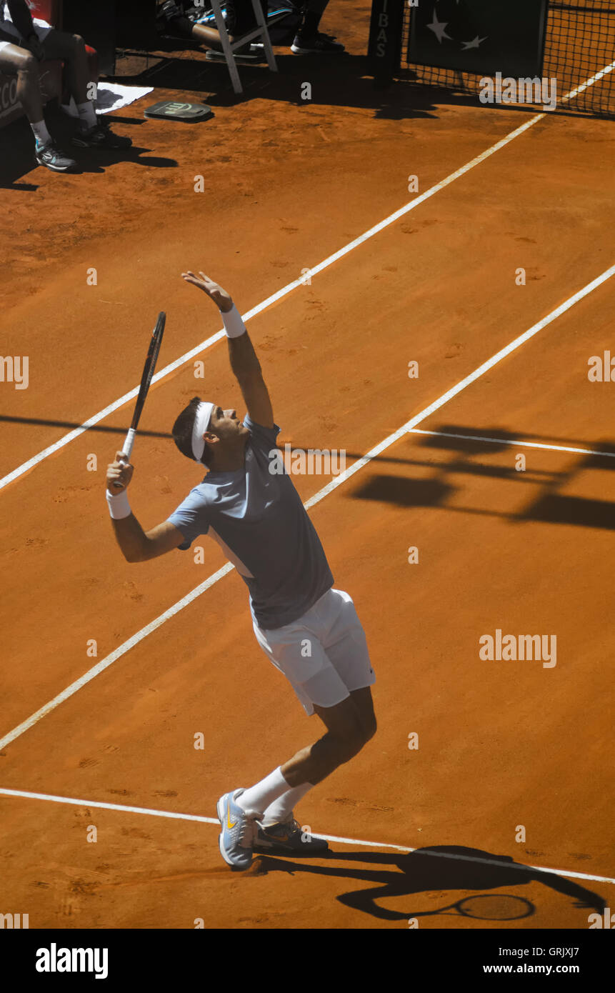 Pesaro, Italie - 16 juillet 2016 : première posture servir de Juan Martin Del Potro Banque D'Images