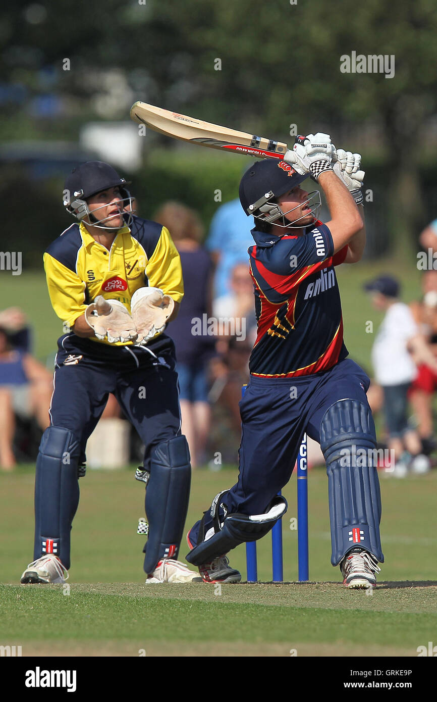 Ben Foakes en action au bâton d'Essex - Upminster CC vs Essex CCC - Graham Napier Cricket Match Prestations à Upminster Park - 09/09/12 Banque D'Images