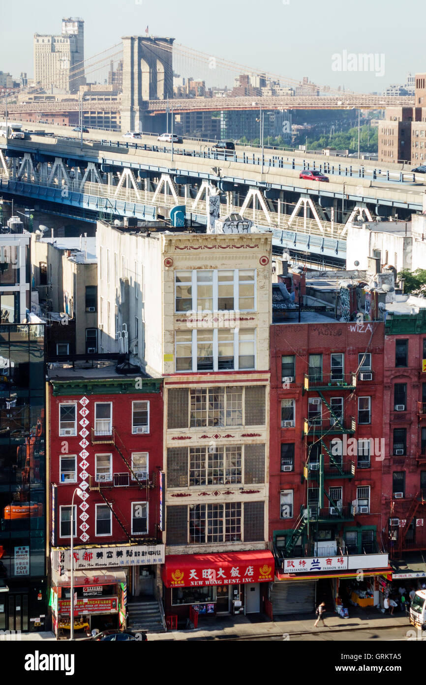 New York City, NY NYC Lower Manhattan, Chinatown, East Broadway, gratte-ciel, bâtiment, pont Brooklynn, vue au-dessus, vue aérienne au-dessus, panneau, Chin Banque D'Images