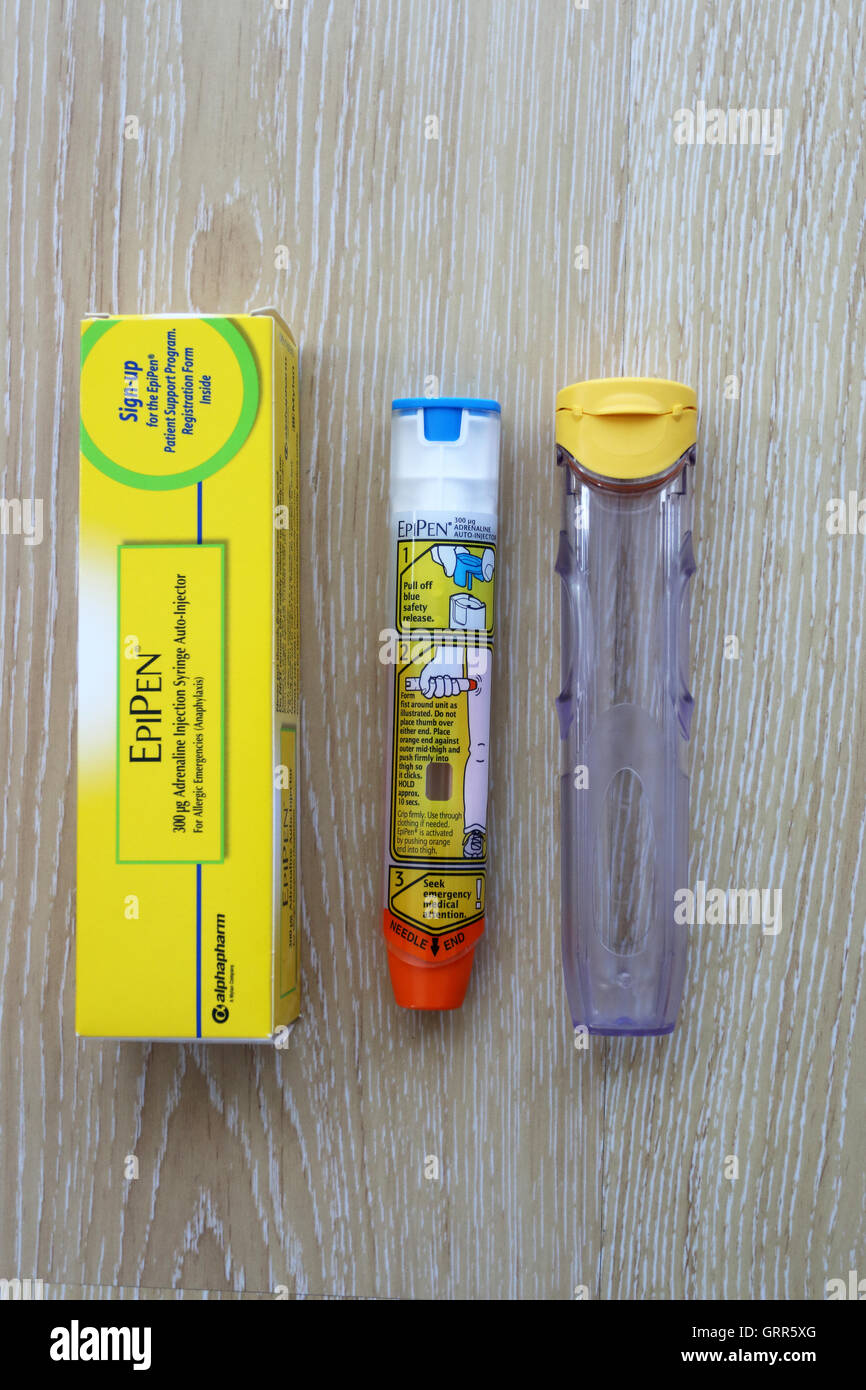 Close up image d'EpiPen adultes - injection d'adrénaline pour l'Anaphylaxie Banque D'Images