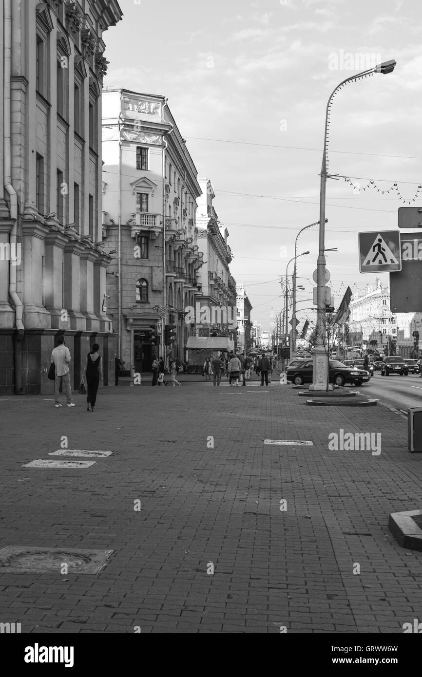 Photo en noir et blanc de street Minsk, Bélarus Banque D'Images