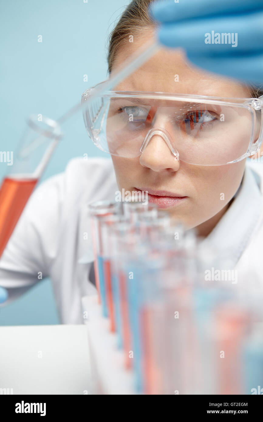 Attention chimiste Banque D'Images