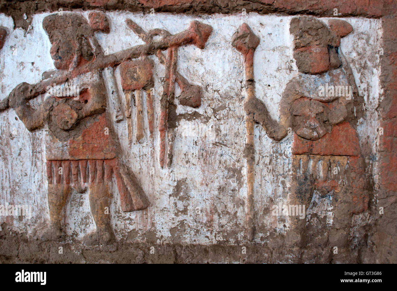 Détails d'une ancienne fresque de Huaca de la Luna à Trujillo, Pérou Banque D'Images