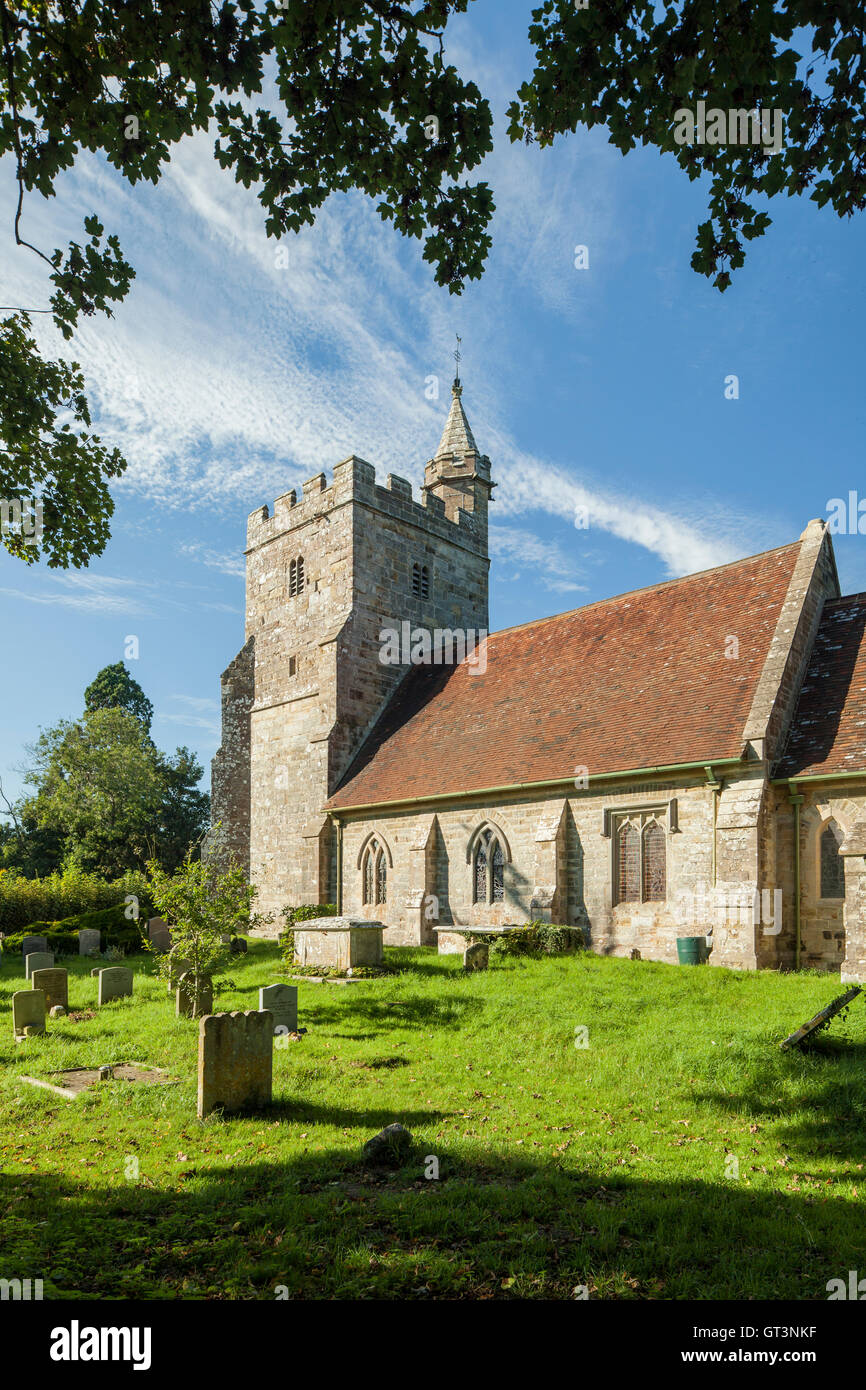 L'église de St Michel et tous les Anges en Kamari, East Sussex, Angleterre. Banque D'Images