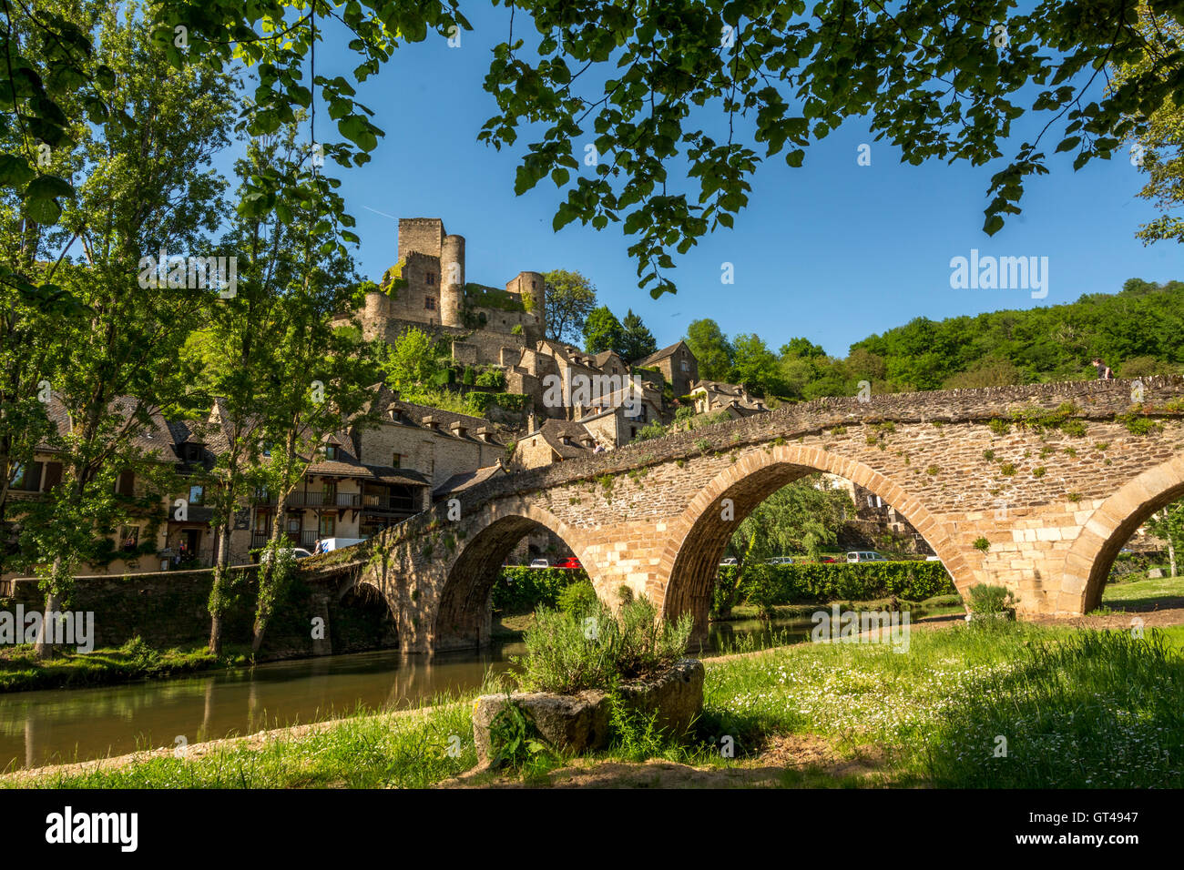 Belcastel. Intitulée Les Plus Beaux Villages de France, Aveyron, France, Europe Banque D'Images