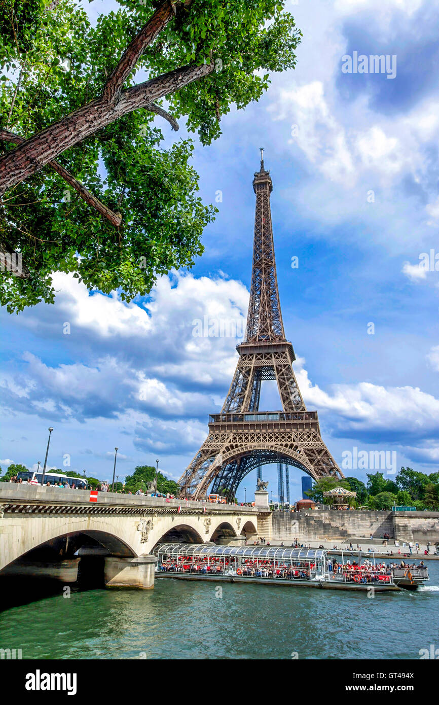 Pont Iena et Tour Eiffel, Paris, France Banque D'Images