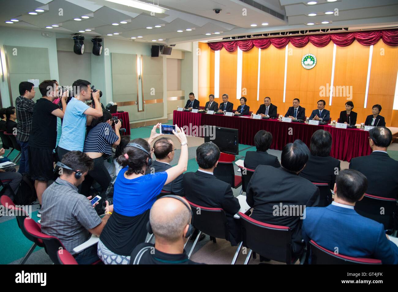 Macao, Chine. Sep 8, 2016. Macao dévoile son premier plan de cinq ans à Macao, Chine du sud, le 8 septembre 2016. Le plan définit des objectifs de développement global de la région administrative spéciale (RAS), en se concentrant sur la vie des citoyens et de l'économie diversifiée de Macao. © KA Kam Cheong/Xinhua/Alamy Live News Banque D'Images