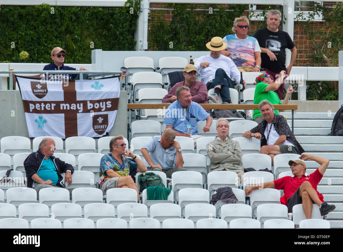 Londres, Royaume-Uni. Sep 9, 2016. Le 'Peter peut soutenir des garçons Surrey au quatrième jour du Championnat du comté de Specsavers Division One match contre Hampshire à l'Ovale. Crédit : David Rowe/Alamy Live News Banque D'Images