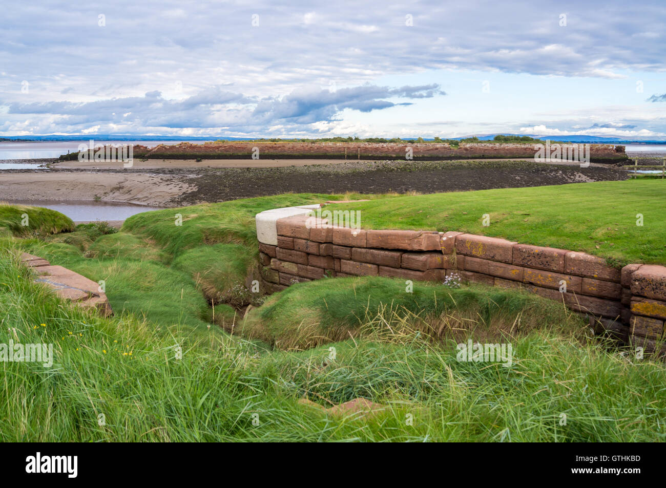 Demeure en pierre de l'écluse de la mer de l'ancien canal de Carlisle, 1823 Port, Carlisle, Cumbria, Angleterre Banque D'Images
