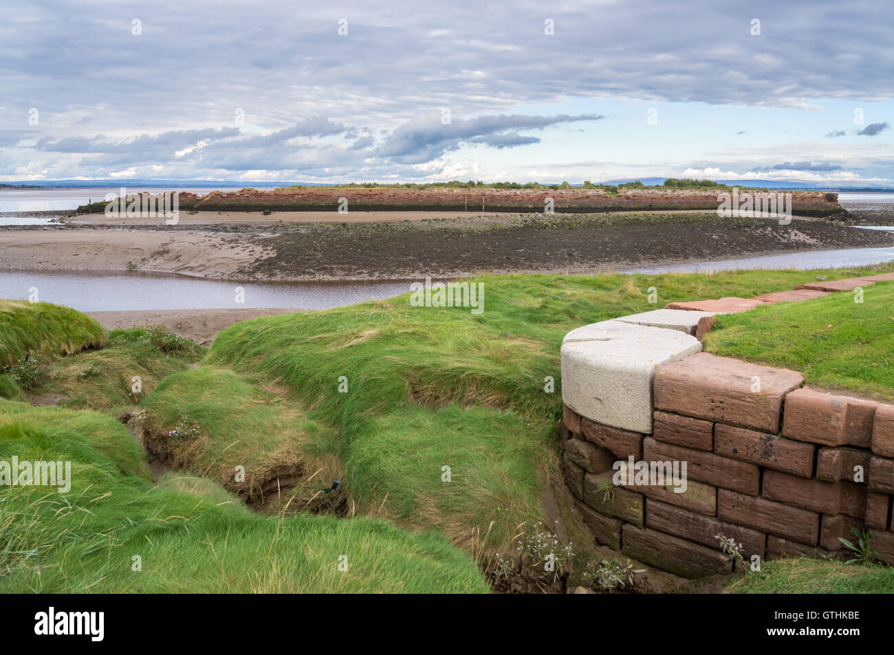 Demeure en pierre de l'écluse de la mer de l'ancien canal de Carlisle, 1823 Port, Carlisle, Cumbria, Angleterre Banque D'Images