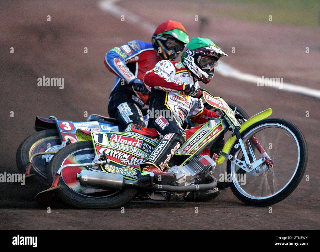 Chaleur 5 - Adams (vert), Kasprzak (rouge) - Lakeside Hammers contre Swindon Robins - Sky Sports Ligue élite à Purfleet, Arena Essex - 17/08/07 Banque D'Images