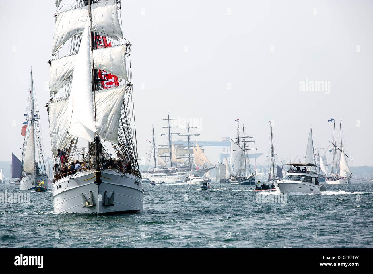 Navire à voile Windjammer Parade lors Kieler Woche. Banque D'Images