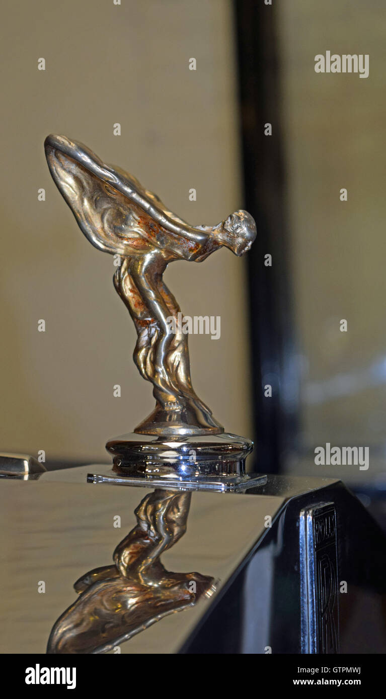 Rolls royce flying lady silver spirit Banque de photographies et d ...