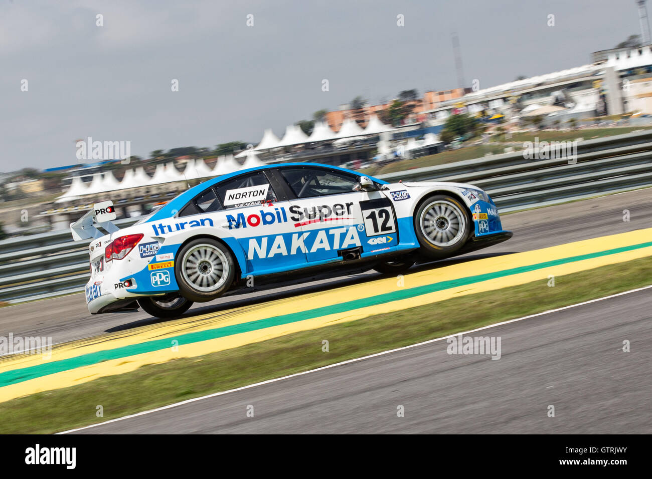 Sao Paulo, Brésil. 10 Sep, 2016. La pratique libre et séance de qualification pour les millions de reais, course de stock-car brésilien V8 circuit d'Interlagos le 10 septembre 2016 à Sao Paulo, Brésil. Les millions de la race va se passer dimanche prochain Crédit : Paulo Lopes/ZUMA/Alamy Fil Live News Banque D'Images