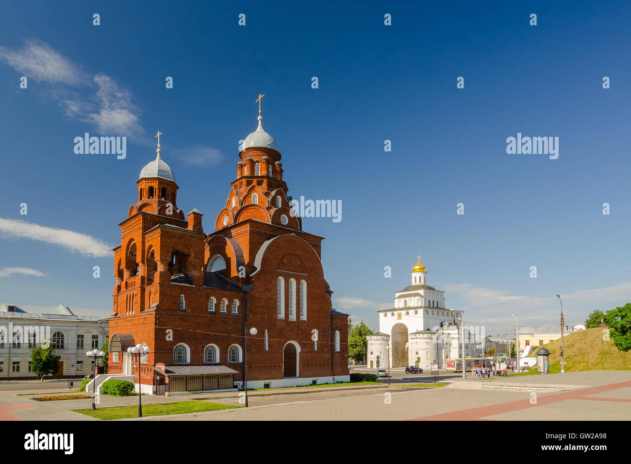 L'église Trinity et Golden Gate. Vladimir, Russie. Anneau d'or. Banque D'Images