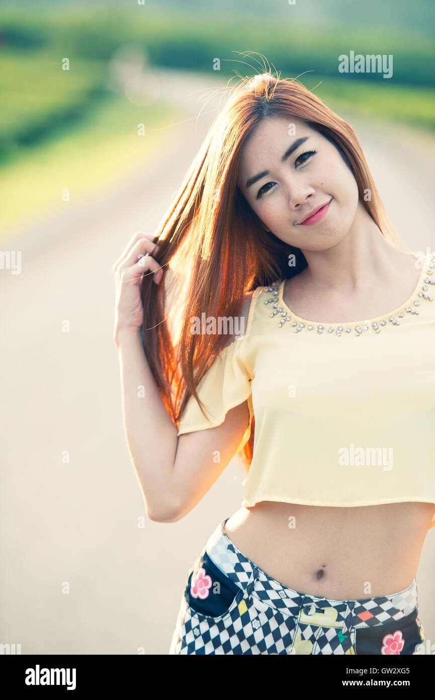 Portrait Thai belle fille dans l'air extérieur Banque D'Images