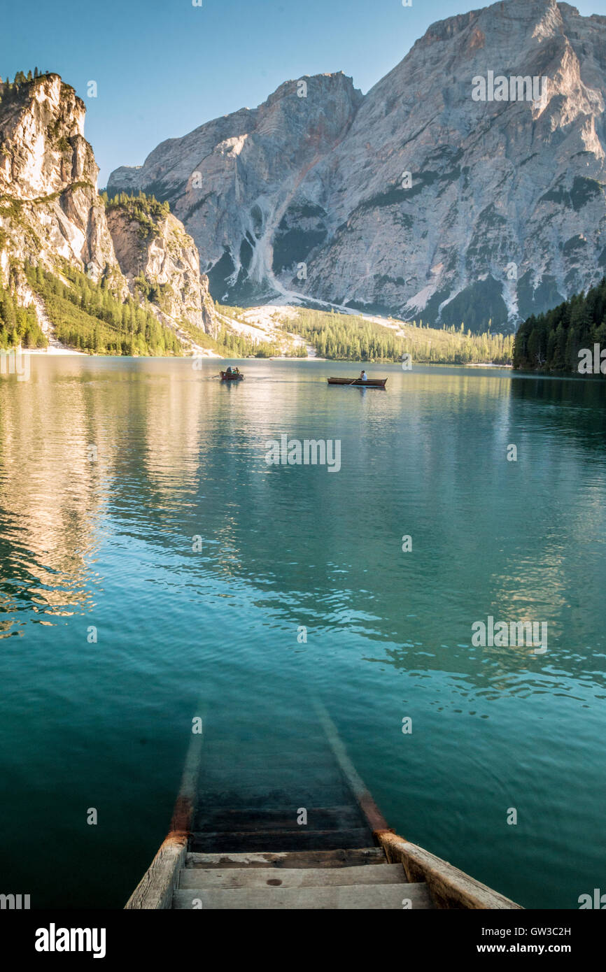 La Pragser Wildsee, ou Lac Prags, lac Braies en Italie Banque D'Images