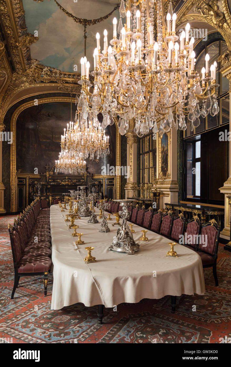 Apartments Napoleon III Grande salle a manger. Musée du Louvre, Paris