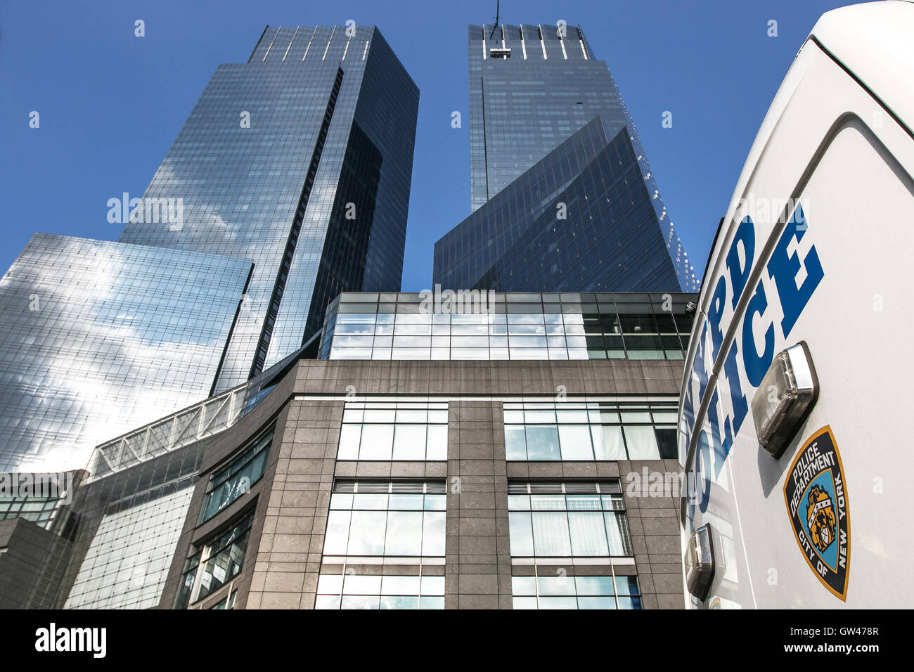 Un véhicule de police à Columbus Circle à New York City Banque D'Images