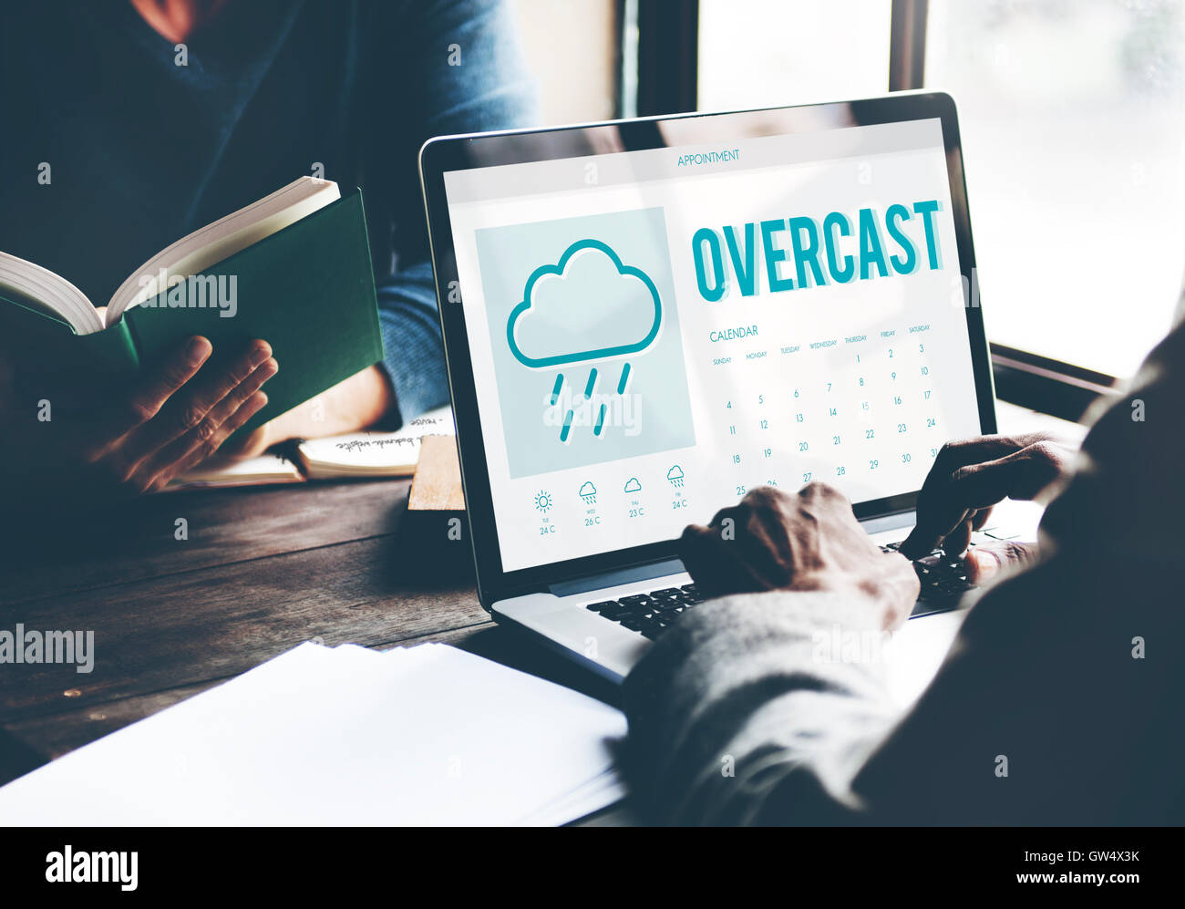 Prévisions Conditions météo couvert Concept Cloud des pluies Banque D'Images