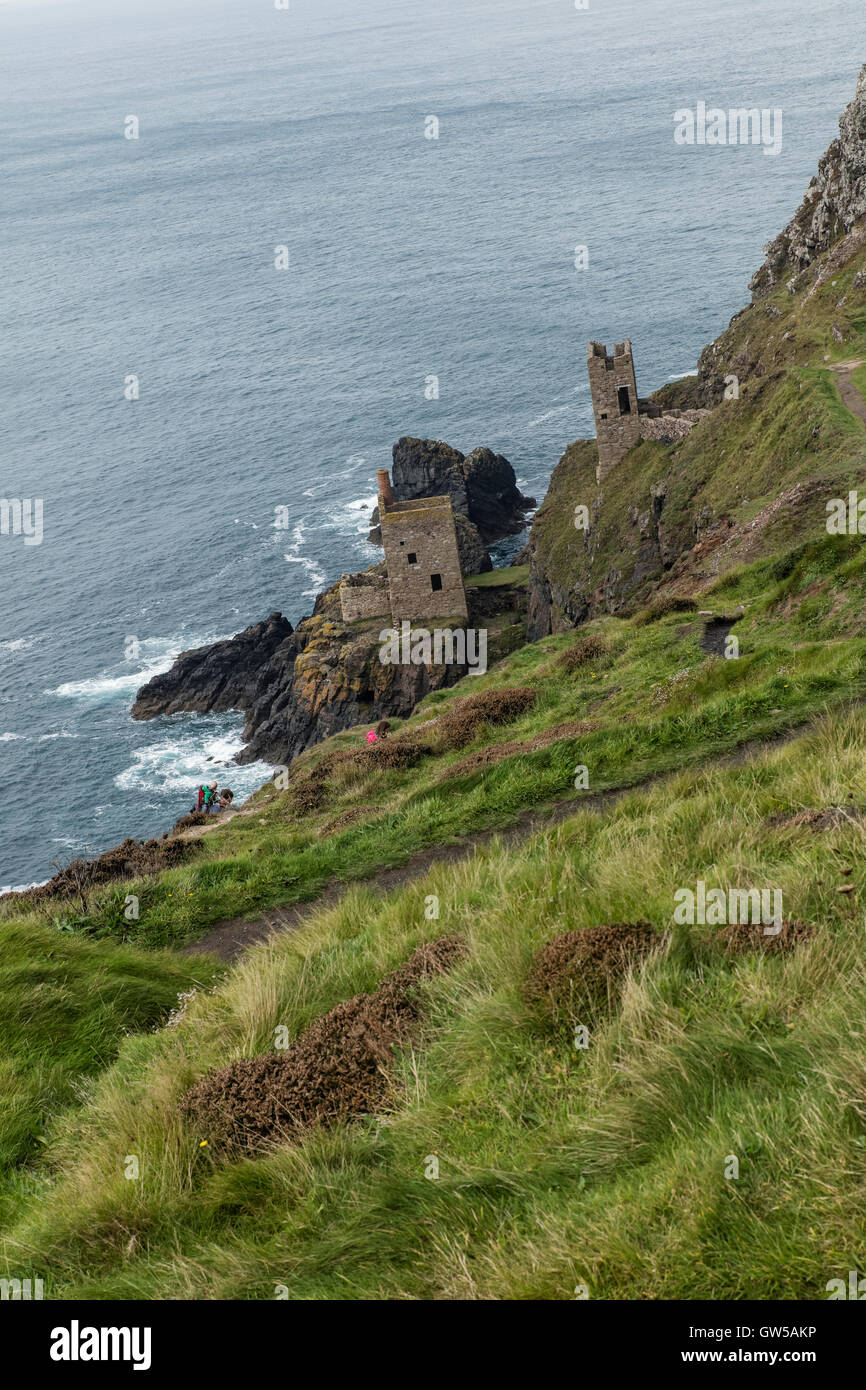 Ancienne mine d'étain à Batallack à Cornwall utilisé dans la série de BBC TV Poldark Banque D'Images