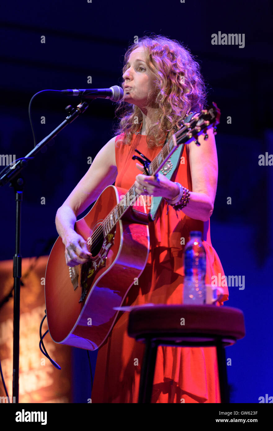Londres, Angleterre - 10 septembre. Patty Griffin produiront au sous le pommier festival roots au Cadogan Hall. Banque D'Images Londres, Angleterre - 10 septembre. Patty Griffin produiront au sous le pommier festival roots au Cadogan Hall. Banque D'Images
