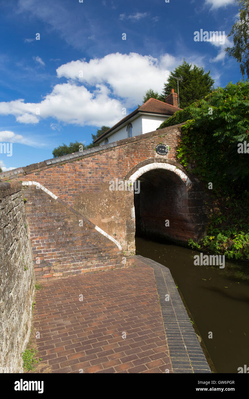 Trou de bourdons et de blocage du Canal Staffordshire Worcestershire Wombourne South Staffordshire England UK Banque D'Images