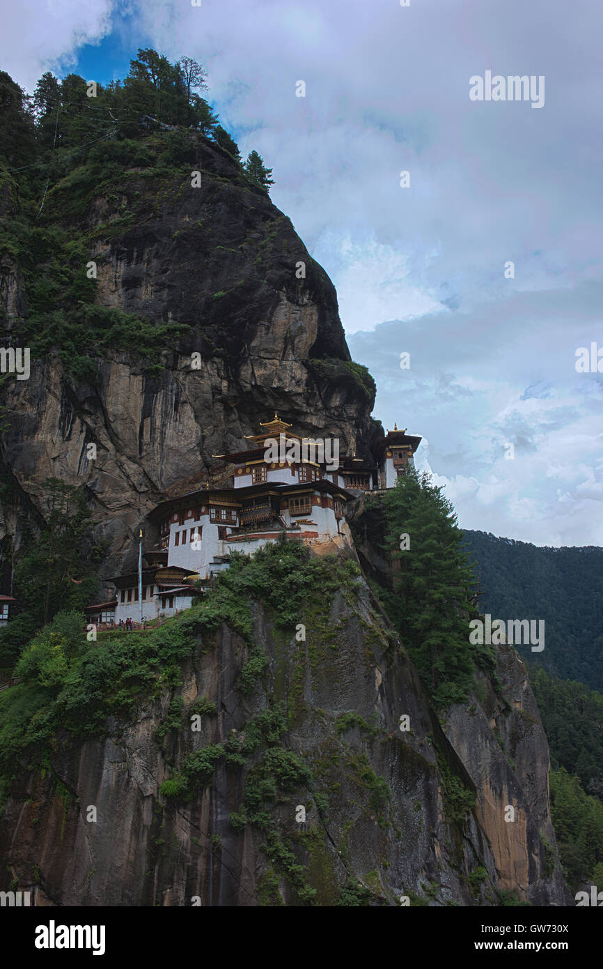 Paro Taktsang ou Tiger le nid du monastère. Banque D'Images