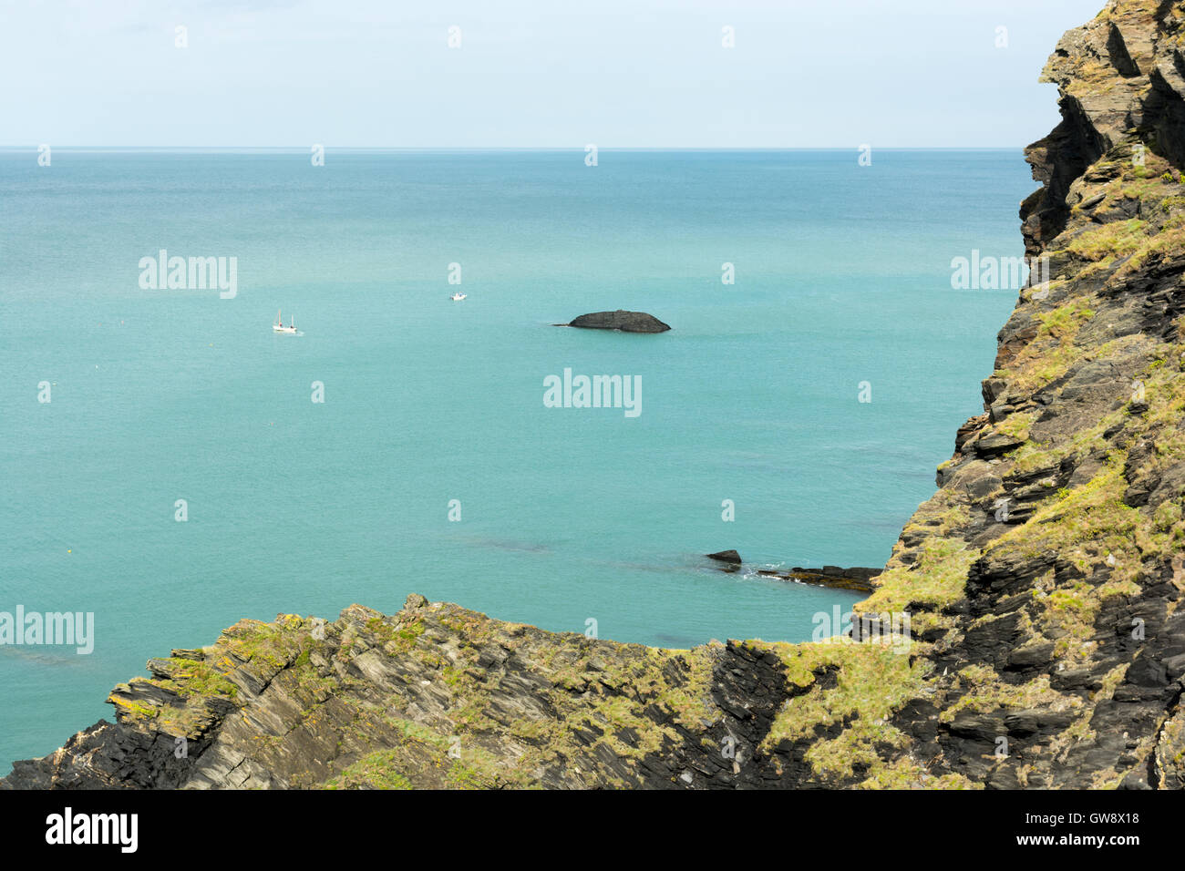 L'Amérique du Pembrokeshire Coastal Path, Pays de Galles, Royaume-Uni, s'élève au-dessus de la mer d'Irlande pour donner une vue spectaculaire. Banque D'Images