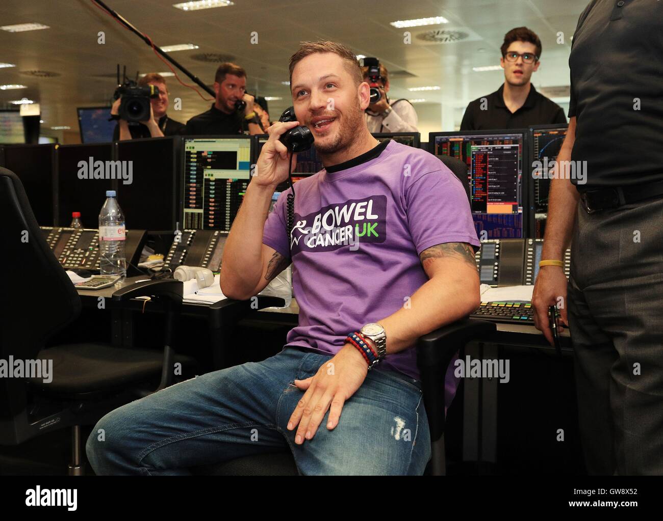 Tom Hardy prend part à la 12ème édition de la journée caritative annuelle de BGC à Canary Wharf à Londres, en commémoration de la 658 employés perdus dans le World Trade Center le 11 septembre les attaques. Banque D'Images