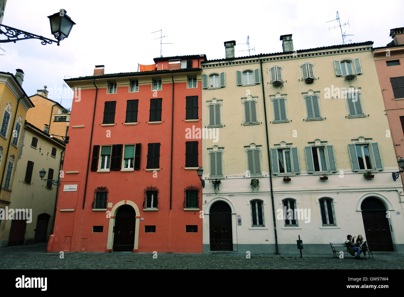 Maisons historiques prises de Pomposa, Modena, Italie Banque D'Images