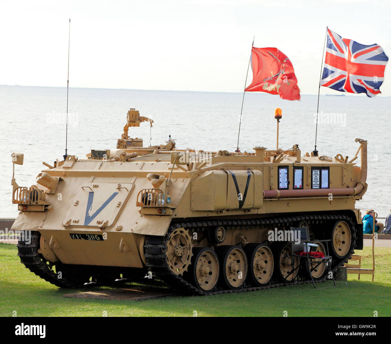 Réservoir du véhicule militaire armée britannique FV432, utilisé en 1ère guerre en Irak, le personnel militaire, les véhicules citernes transporteur Union Jack flag Banque D'Images
