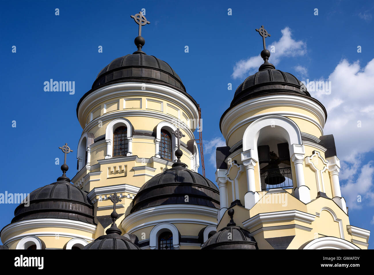 Photo de monastère de Capriana en Moldova avec ciel bleu Banque D'Images