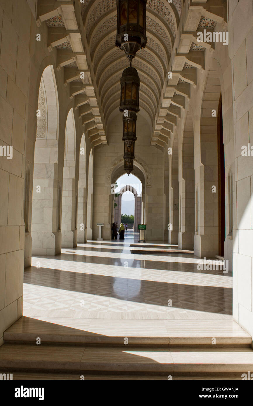 Oct.19. La Grande Mosquée Sultan Qaboos est la principale mosquée dans le Sultanat d'Oman. Situé dans Muscatm l'Oman, la capitale de l' Banque D'Images