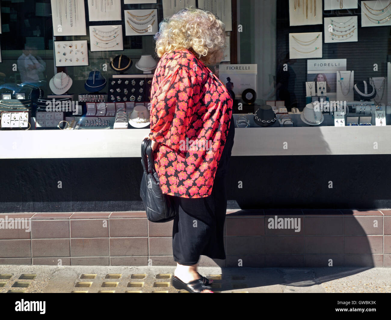 À la fenêtre à l'écran d'un magasin de bijoux Hatton Garden à Londres Banque D'Images