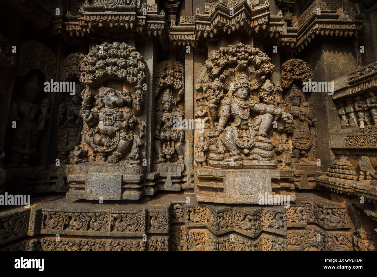 Culte wall relief suit un plan stellaire dans le temple de Chennakesava,Somanathapura Varaha,Inde,Asia,Karnataka. Banque D'Images