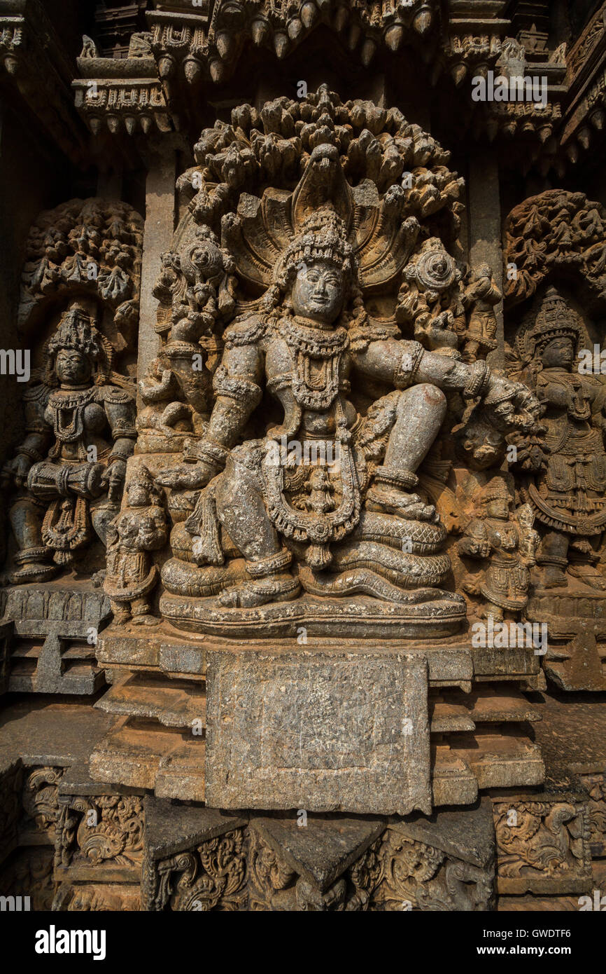 Culte wall relief suit un plan stellaire dans le temple de Chennakesava Somanathapura,Karnataka, Inde, Asie Banque D'Images