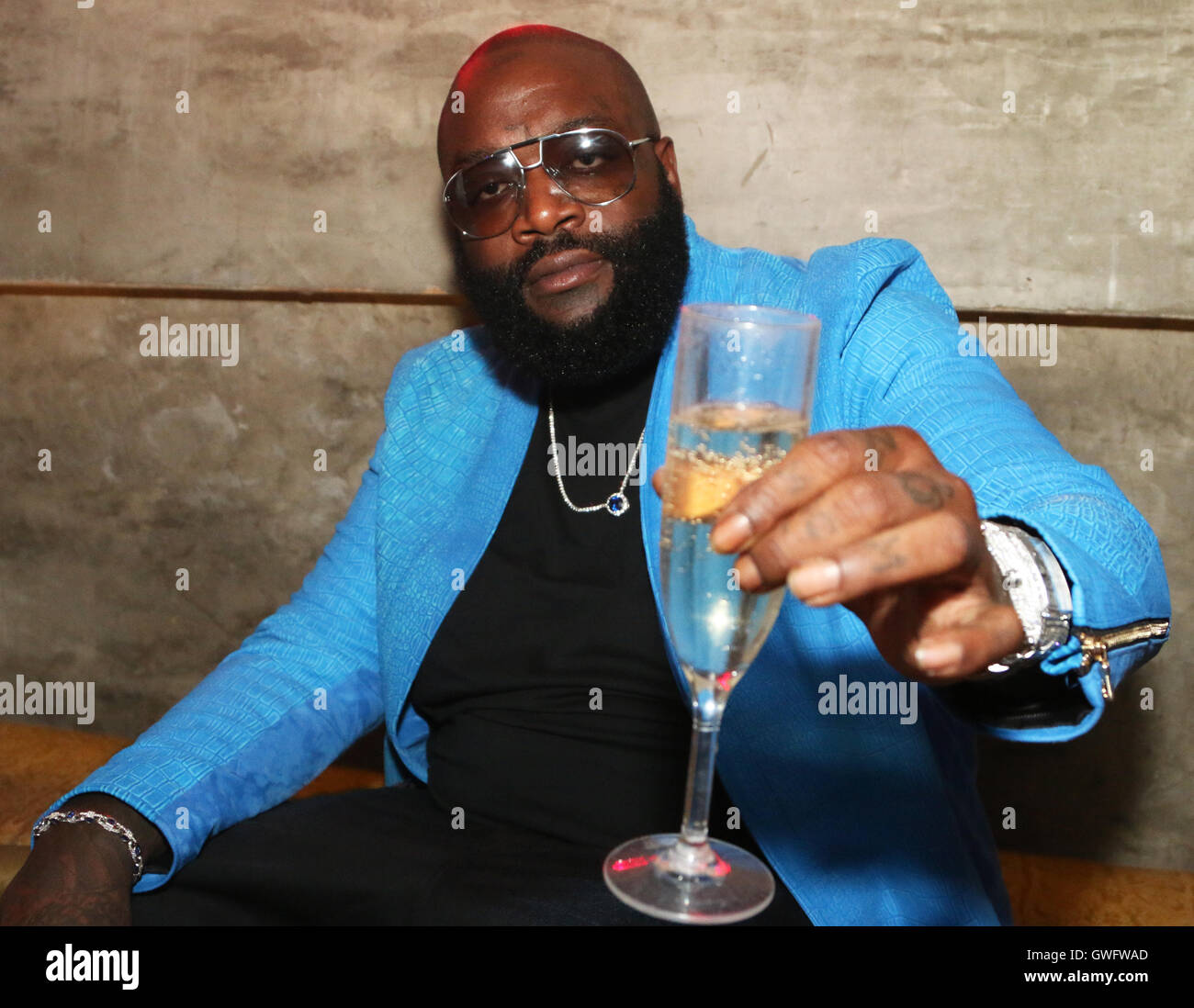 NEW YORK, NY - 12 septembre 2016 Rick Ross s'occupe du Magazine Papier "Les belles personnes" soirée de lancement à Guilded Lily, le 12 septembre 2016 à New York. Crédit photo : Walik Goshorn / Mediapunch Banque D'Images