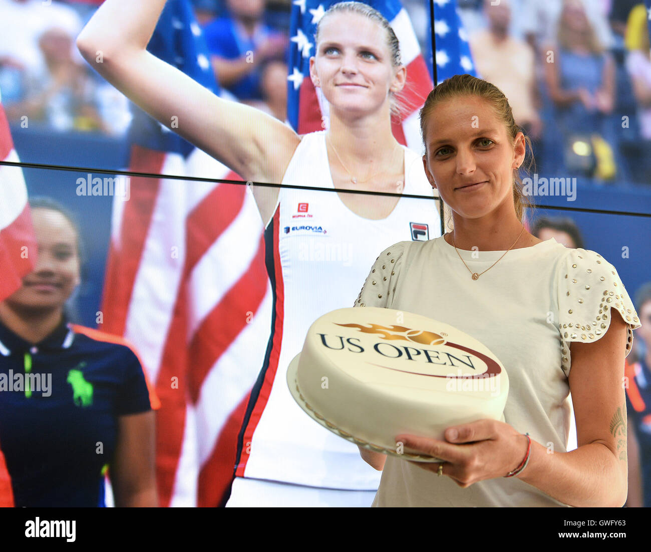 Prague, République tchèque. 13 Sep, 2016. Finaliste de l'US Open, joueur de tennis tchèque Karolina Pliskova participe à une conférence de presse à Prague, en République tchèque, le 13 septembre 2016. © Katerina Sulova/CTK Photo/Alamy Live News Banque D'Images