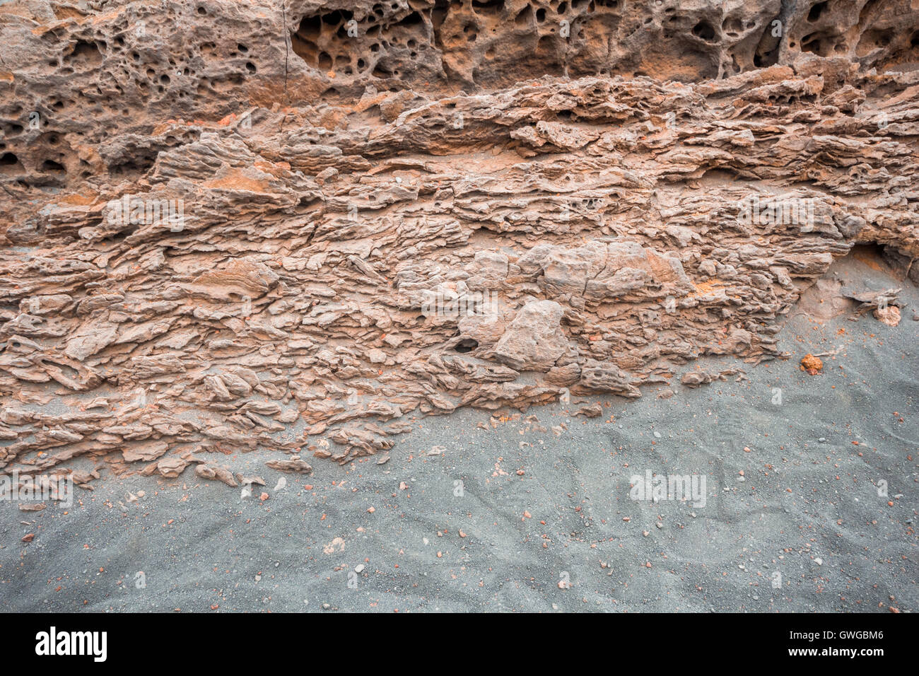 Discordance chromatique dans les roches volcaniques près de El Golfo lanzarote Banque D'Images